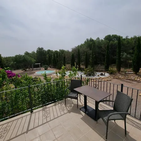 Masia Cal Lloa Villa